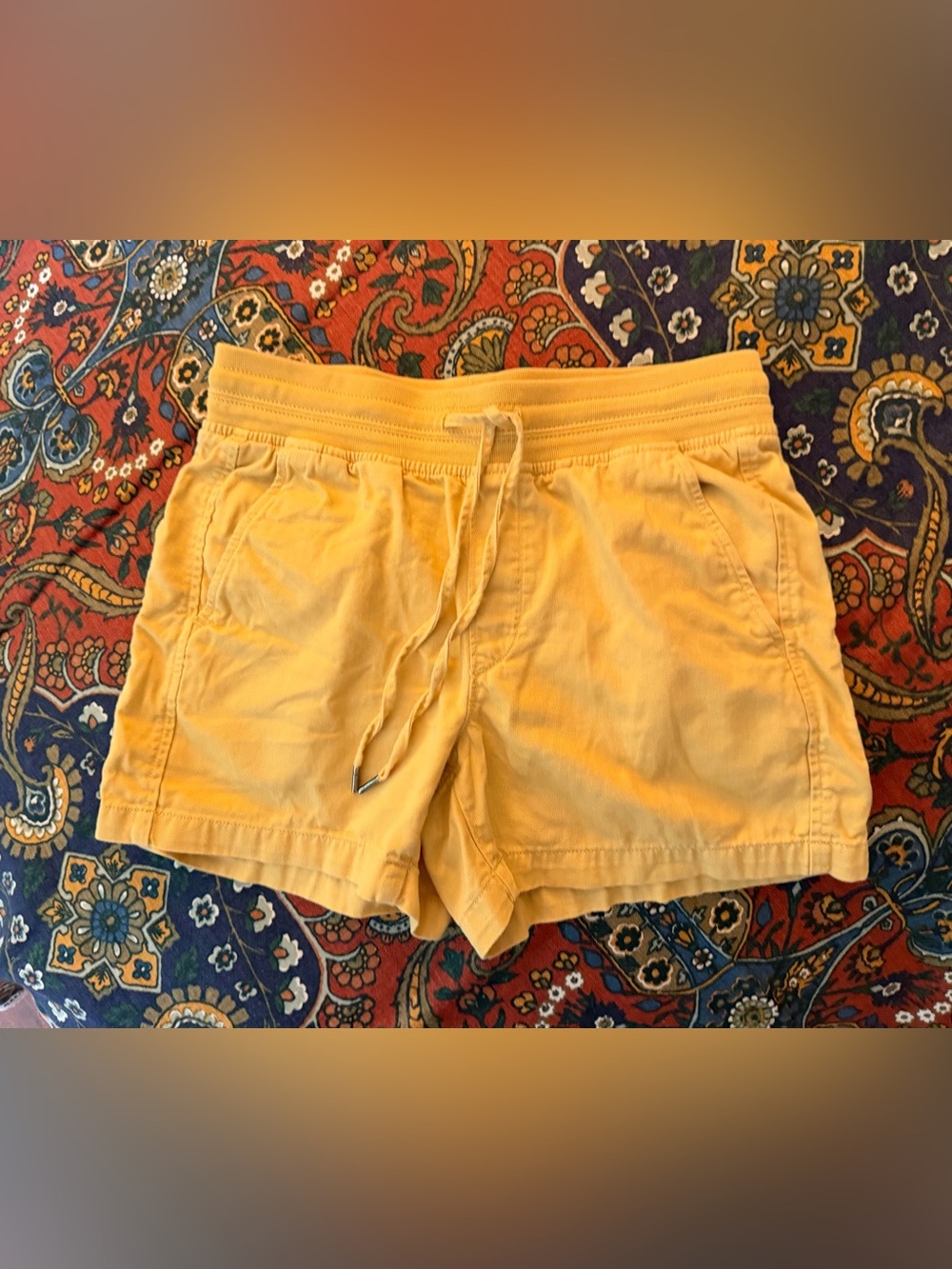 Orvis Marigold Yellow Athletic Drawstring pull on comfort shorts 4” inseam